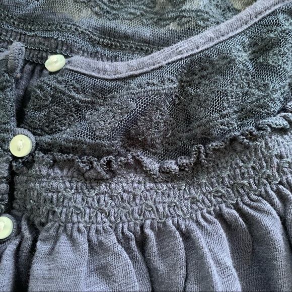 GAP quarter length sleeved shirt, navy, size small - Picture 3 of 4